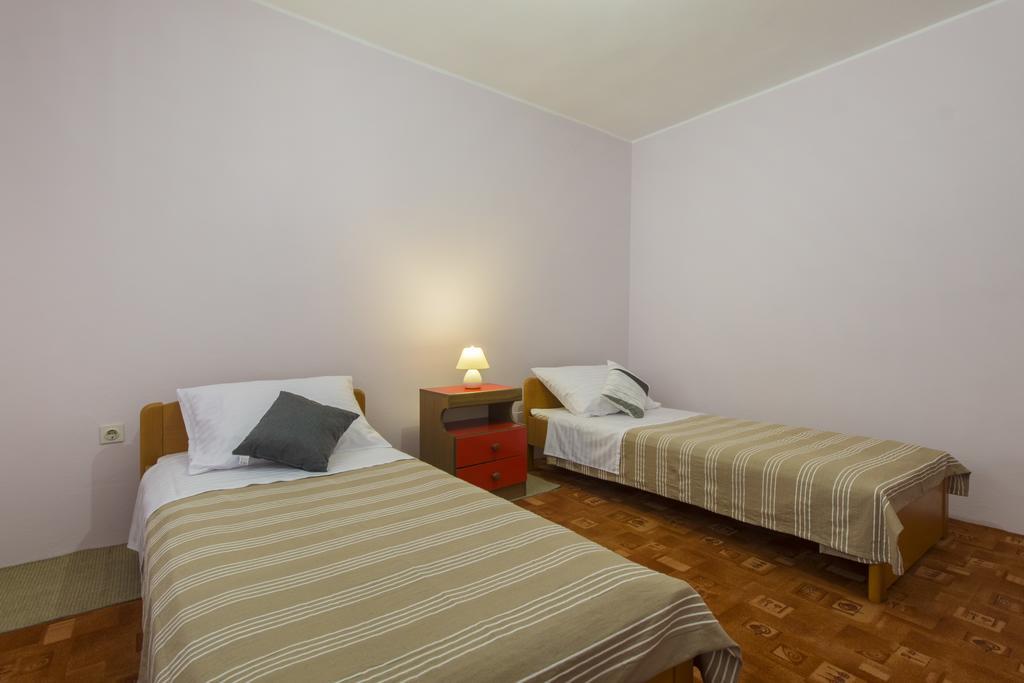 Bulat Sea View Apartments Шибеник Екстер'єр фото