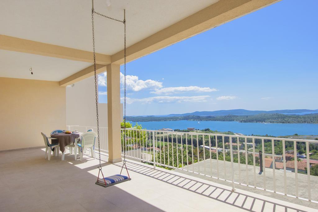 Bulat Sea View Apartments Шибеник Екстер'єр фото